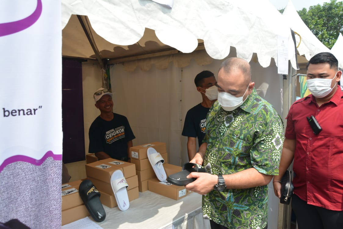 Ancaman Resesi Global, UMKM Berbasis Kearifan Lokal Harus Diperkuat