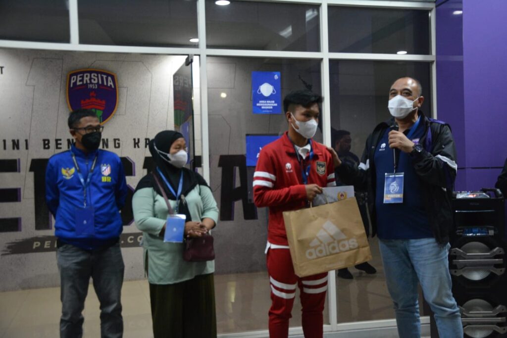 Pemain Piala AFF U-16 2022 Asal Pasar Kemis Diganjar Hadiah dari Bupati Tangerang