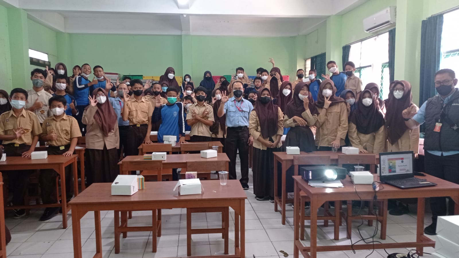 Peduli Kesehatan dan Pendidkan, Ini Sejumlah Kegiatan IKPP Tangerang di SMPN 15 Tangsel dan Mts. Ar Rahmaniyah
