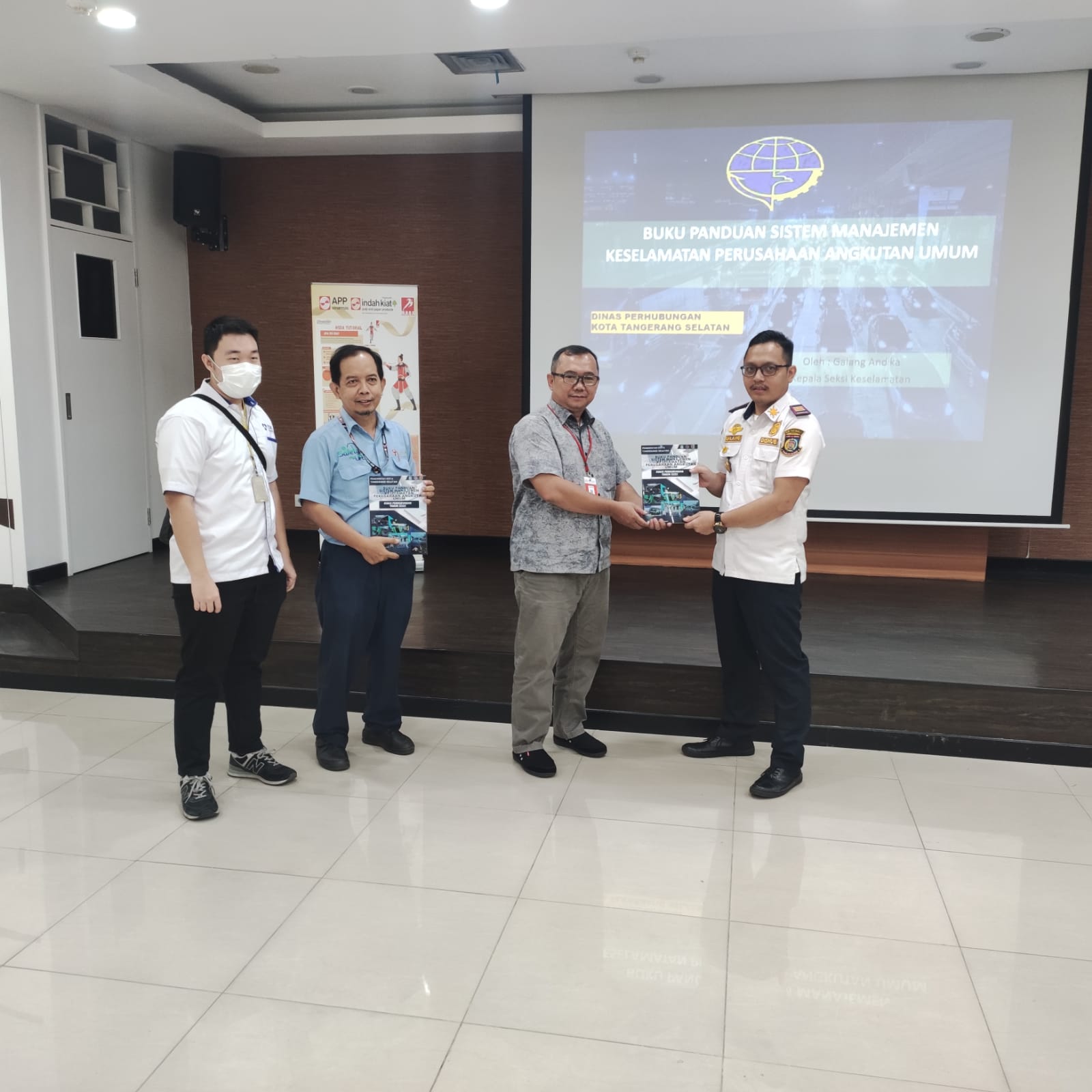 Gandeng Dishub Tangsel, PT IKPP Tangerang Gelar Sosialisasi Keselamatan Angkutan Umum dan Barang