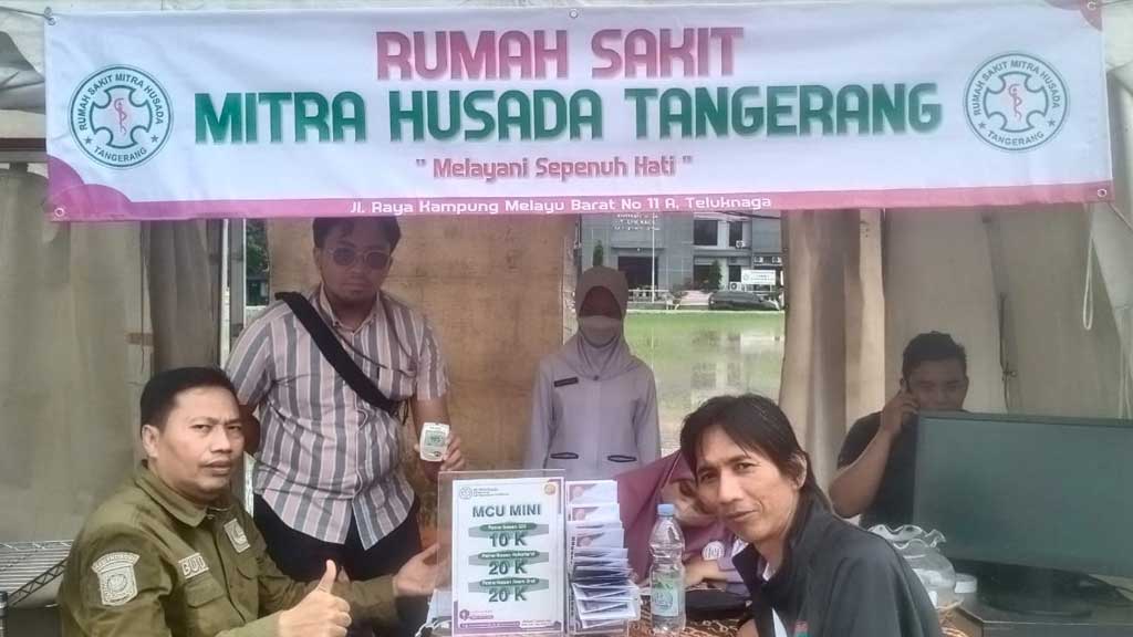 Gelar Bazar, Tim PKK Bersama Forum UMKM Teluknaga Kenalkan Produk Lokal