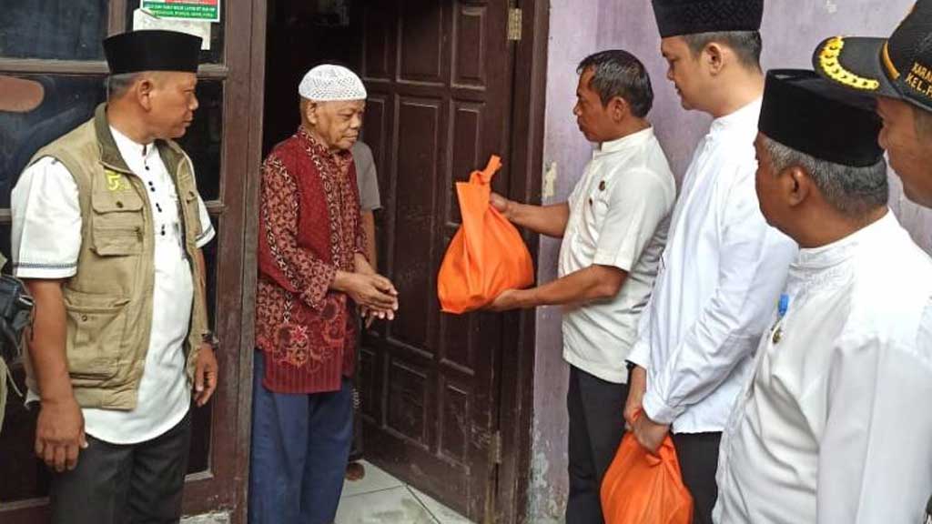 Sambut HUT ke-30, Pemkot Gelar Serentak Tangerang Bersedekah Bagikan Sembako