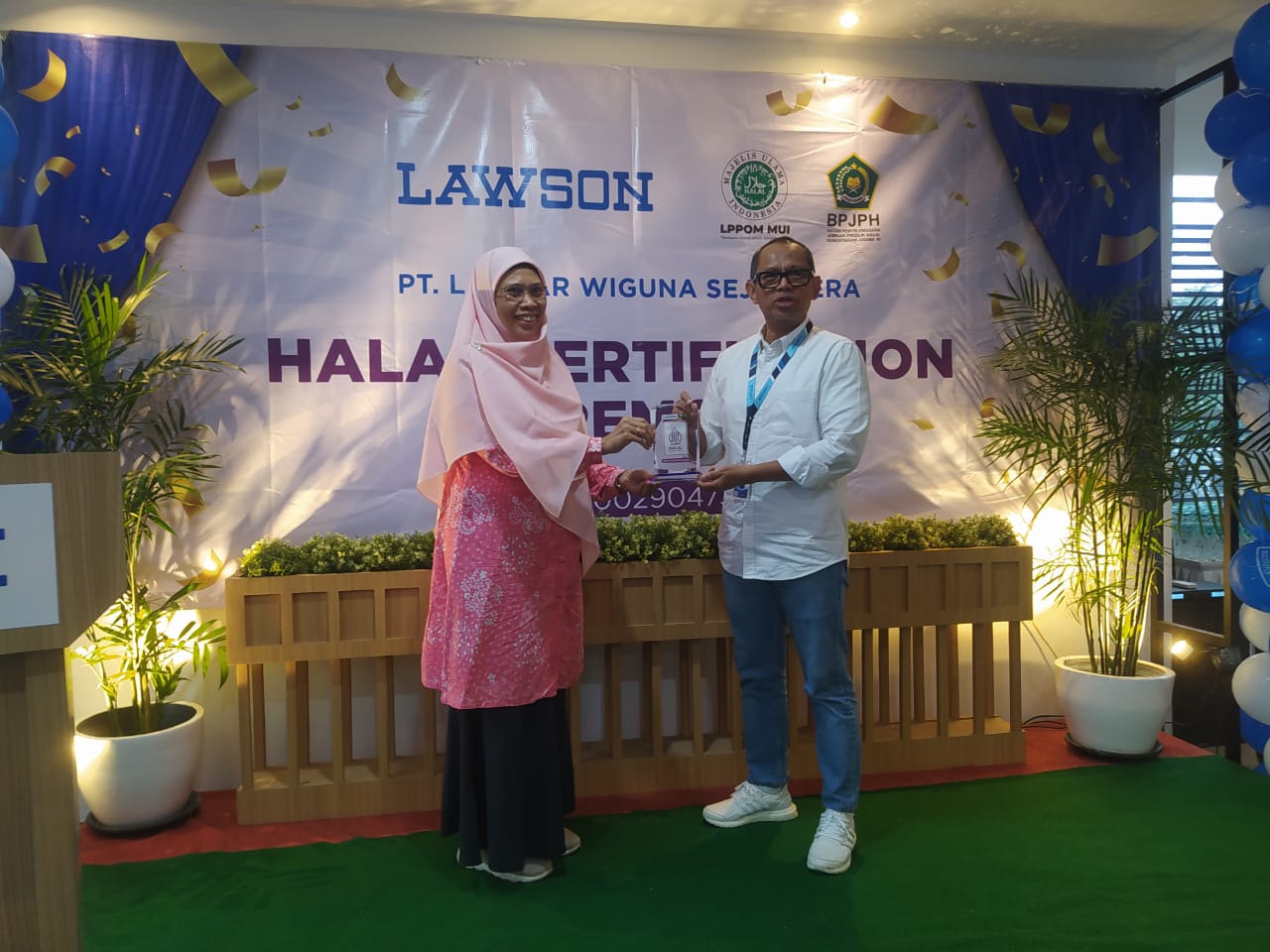 Lawson Raih Predikat A Sertifikasi Halal dari BPJPH Kemenag RI