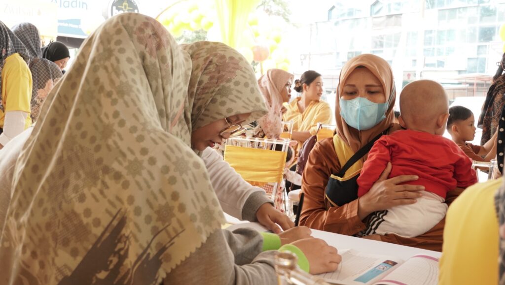 Sahabat Posyandu, Alfamart dan Zwitsal Dukung 1000 Hari Pertama Si Kecil