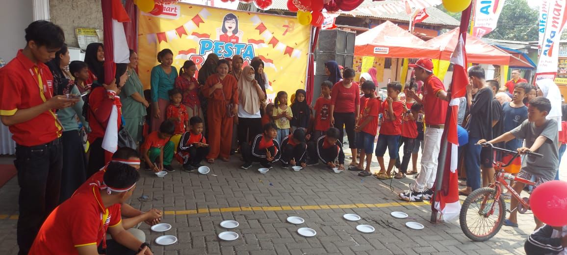 Meriahkan HUT RI ke-78, Pesta Rakyat Alfamart Digelar Serentak di 32 Kota di Indonesia