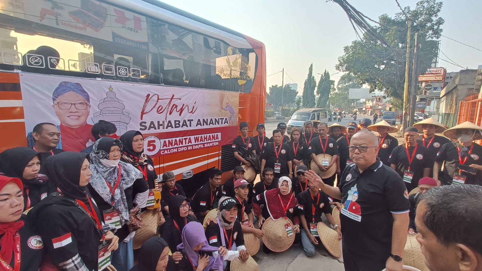 Rakernas PDIP, Ananta Kerahkan Ratusan Petani Banten