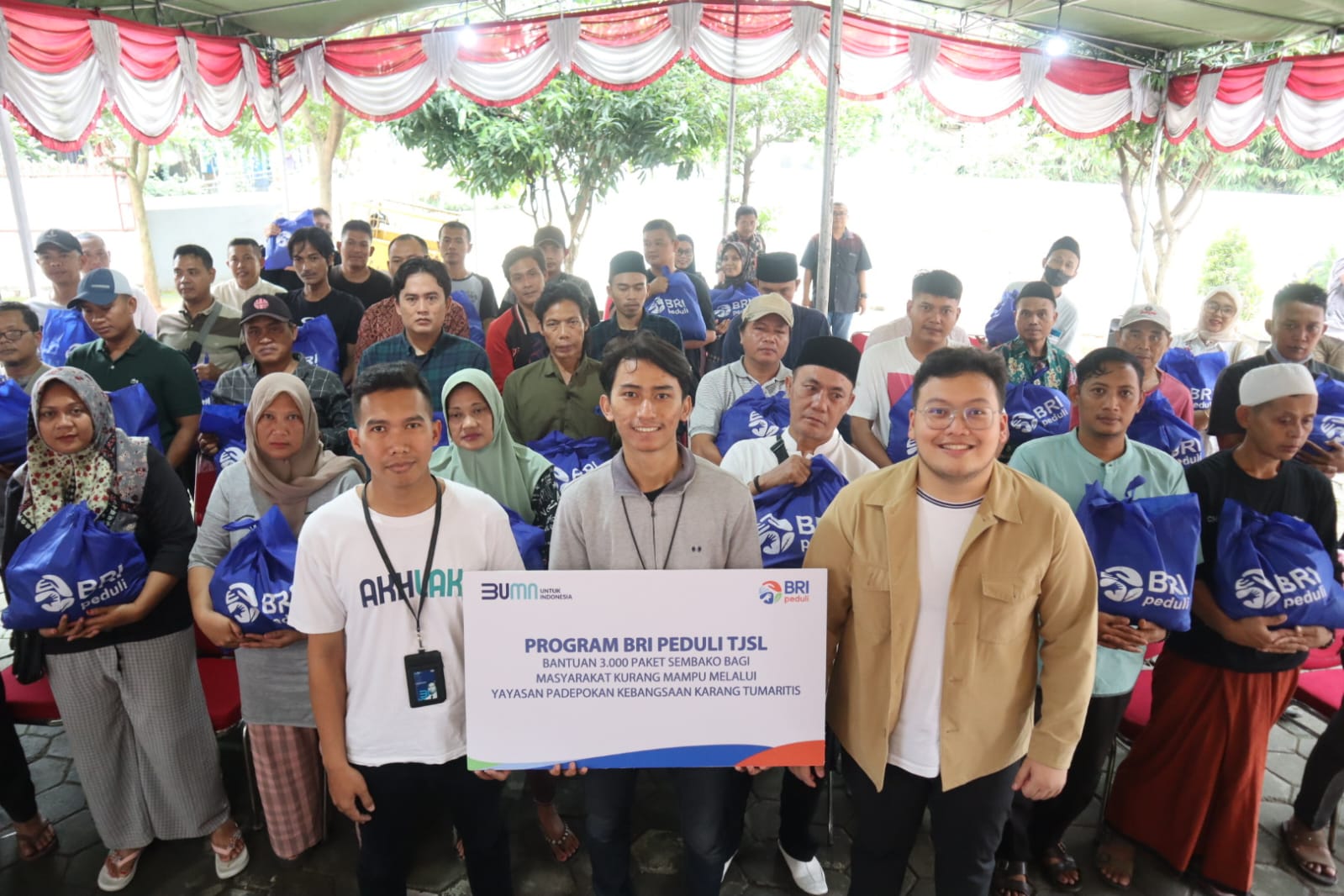 BRI Peduli Salurkan 3000 Paket Sembako di Tangerang Raya