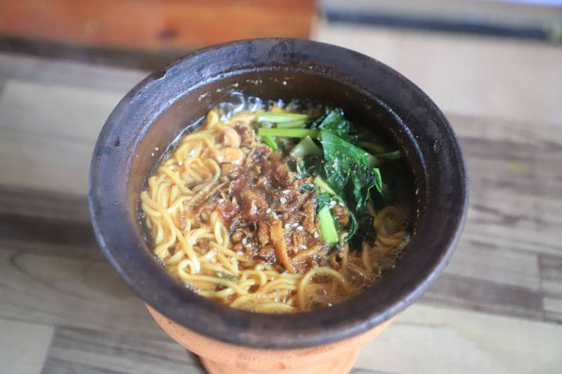 Sensasi Makan Mie Coet di Ciledug