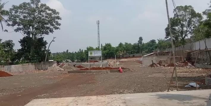 Bangunan Gudang Pabrik Milik Pengusaha Asal Tangsel Ditolak Warga Klaster Madani Gunung Sindur, Kades Curug:  Itu Koleganya Camat Pondok Aren