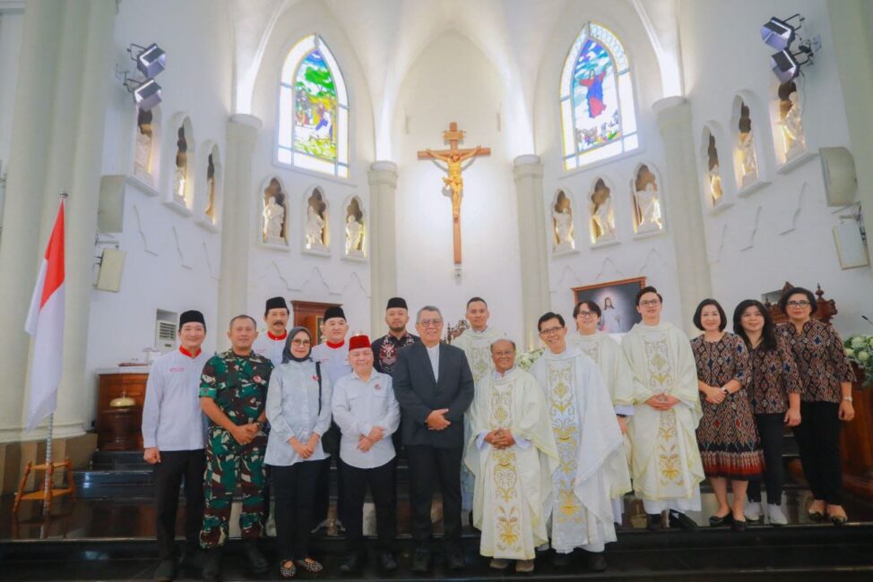 Hadiri HUT ke-13 Paroki Alam Sutera, Wali Kota Tangsel Ungkapkan Ini 