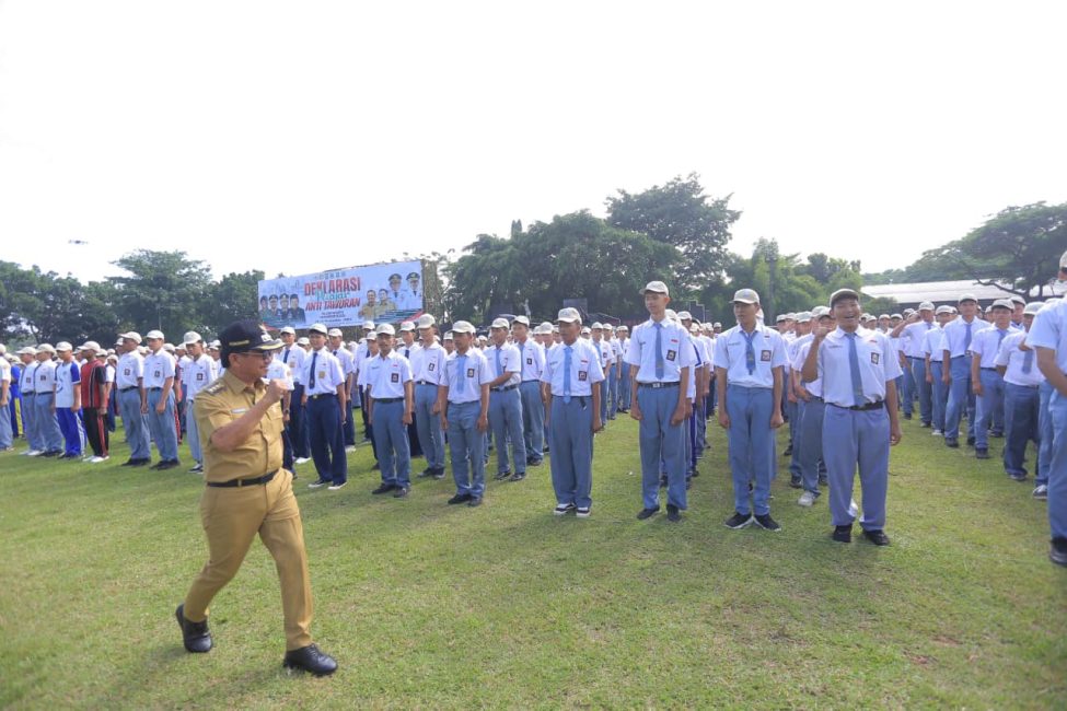 Menggenggam Harapan Indonesia Emas 2045: 1.000 Pelajar Kota Tangerang Bersumpah Menjauhi Tawuran Demi Masa Depan
