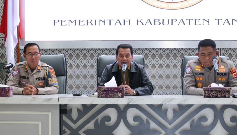 Stop Angkutan Tambang, Bupati Tangerang Akui Sejumlah Jalan Alami Kerusakan